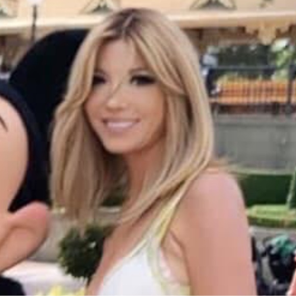 Meet your Posher, Terra - Picture 1 of 1